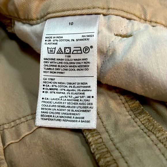 Tan Size 10 Old Navy Skinny Chino Khakis - Picture 5 of 5